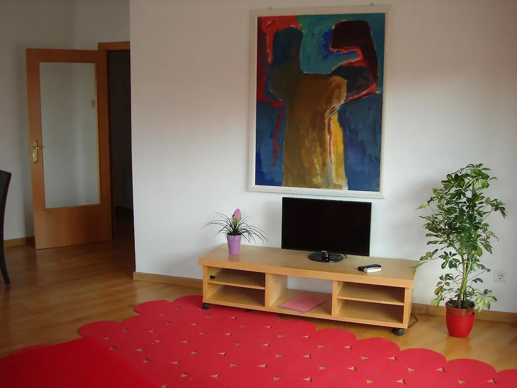 New & Sunny Apartment Barcellona