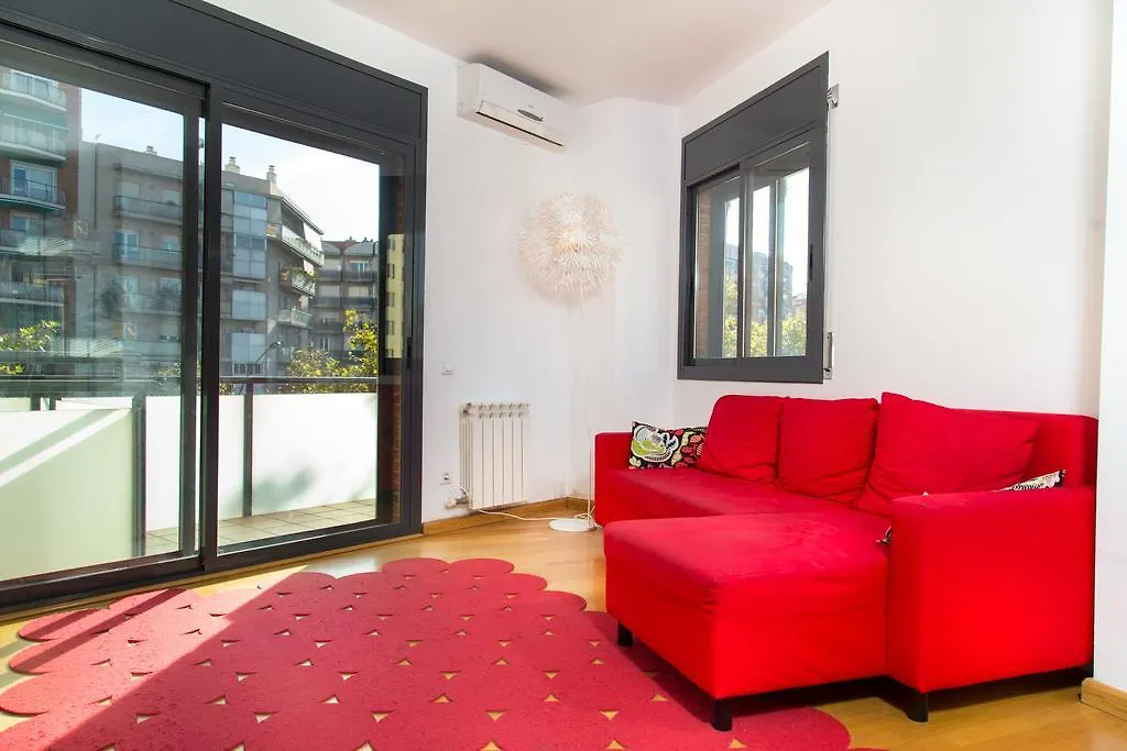 New & Sunny Apartment Barcellona 0*,