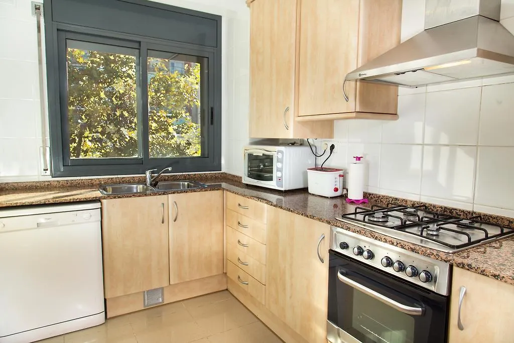 New & Sunny Apartment Barcellona