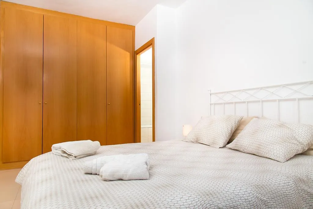 New & Sunny Apartment Barcelona Spain