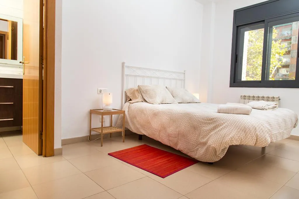 New & Sunny Apartment Barcelona Spain